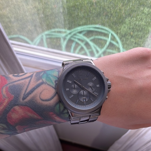 Michael Kors Watch - Picture 3 of 5